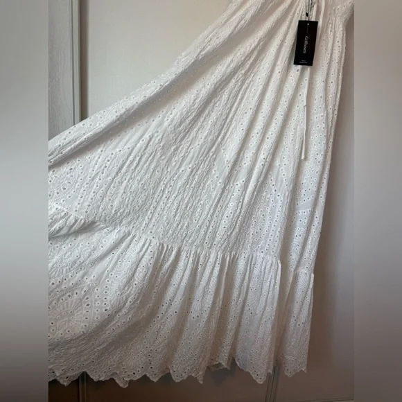 Giffniseti Elegant White Eyelit Lace Maxi Dress size Large🤍 - Picture 9 of 15